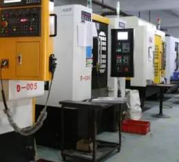 Sammensatte robotter fører den nye æra af CNC Workshop Automation Upgrade